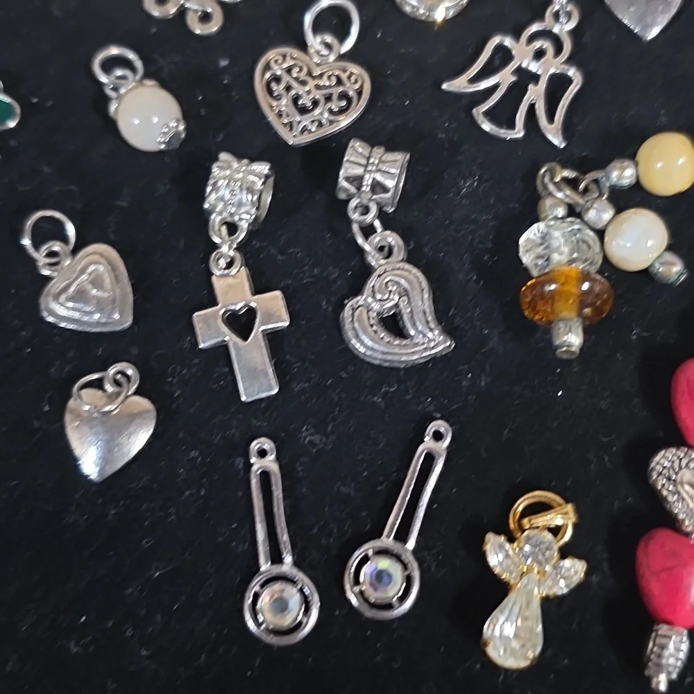 Assorted Charm Set - Picture 3 of 7